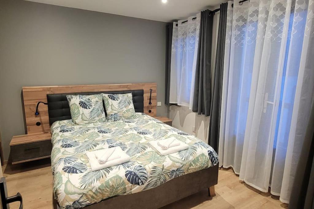 Superbe Appartement T2 Climatise, Idealement Situe Ugine Exterior photo