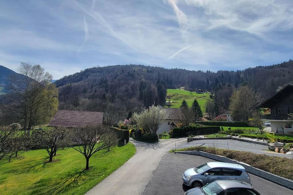 Superbe Appartement T2 Climatise, Idealement Situe Ugine Exterior photo